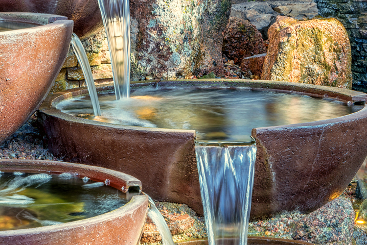 Roman erfgoed afschaffen waterornamenten en vijververlichting